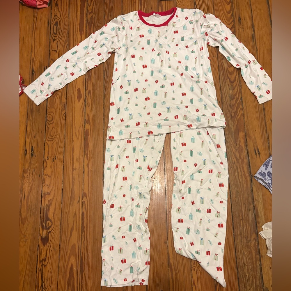 LAKE holiday pajama set